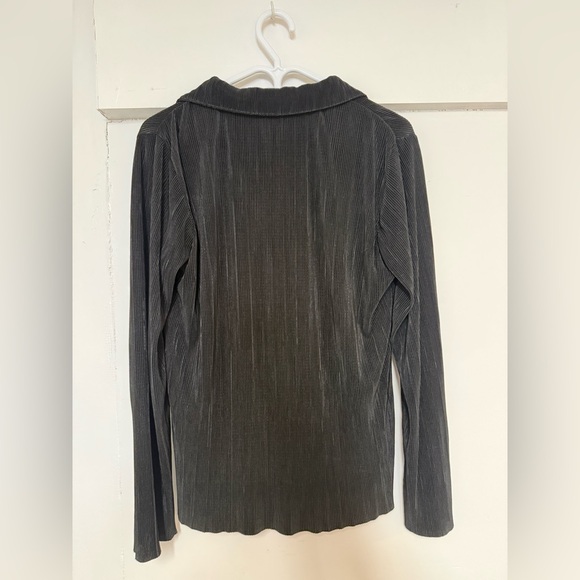 Cyrus Ribbed Button Up Blouse - Picture 2 of 4